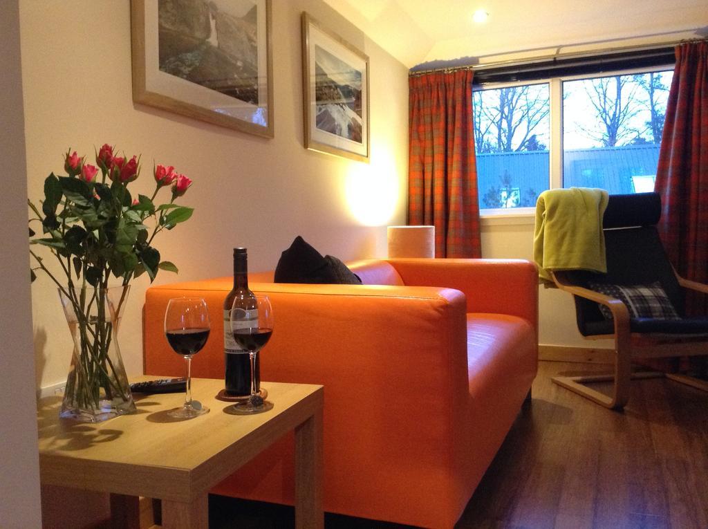 Dower House Newtonmore B&B Екстер'єр фото